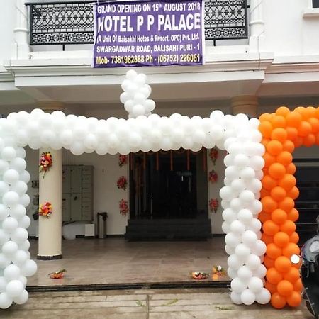 Pp Palace Hotel Puri Zewnętrze zdjęcie